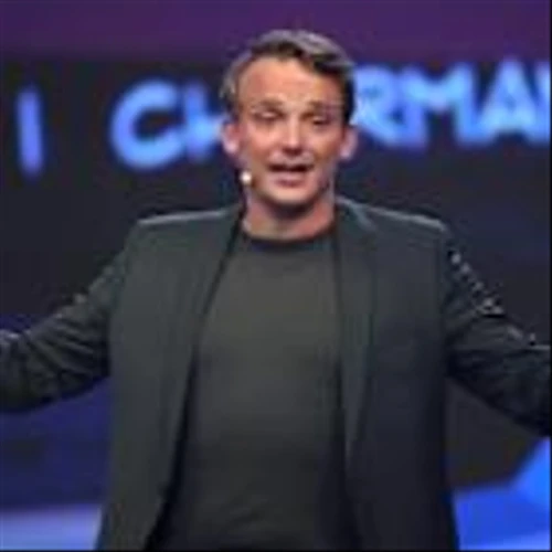 SAP, buoyed by cloud shift, extends CEO, CFO contracts