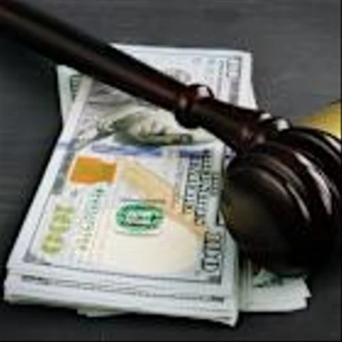 Former Schwab Broker Suspended After Allegedly Making Illicit Profit-Sharing Agreement With Client