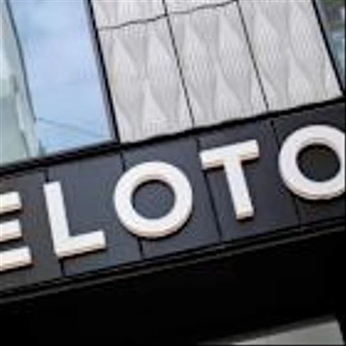 Peloton spins in a surprising new direction as stock plummets