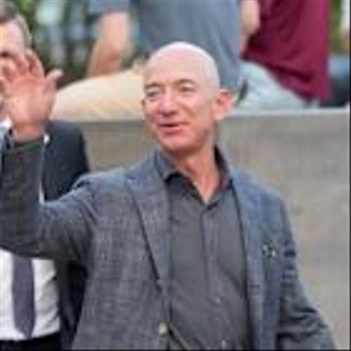Jeff Bezos Once Said Great Leaders Need More Sleep, Not More Hours — Amazon Founder Then Explained His Point Using This Warren Buffett Rule