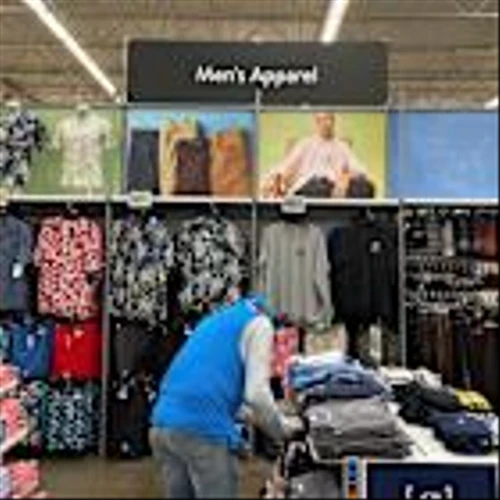 Automobiles, promotions bolster rise in US retail sales in July