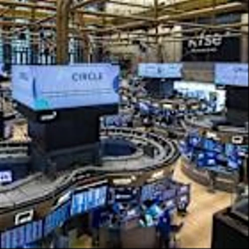 Nasdaq Faces Brutal Sell-Off -- Tesla, Shopify, Palantir Lead Tech Dip