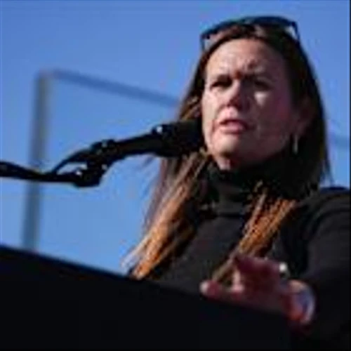 Arkansas Gov. Sarah Huckabee Sanders to take first trip to Israel since her father became ambassador