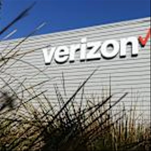 Verizon’s New CEO Promises Big Changes After Another Drop in Phone Subscribers