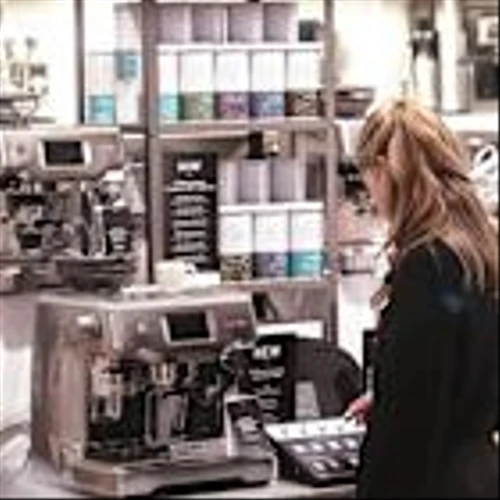 Retailers Bulk Up Inventories to Blunt Tariff Impact