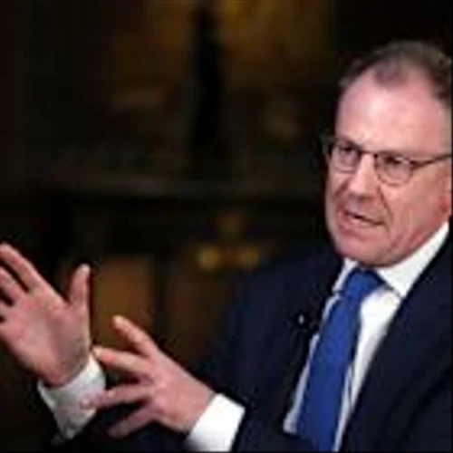 BofA’s Hartnett Warns Dovish Fed Rate Cut Imperils Stock Rally