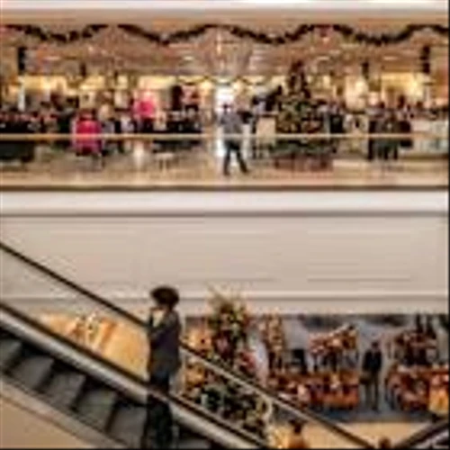 Consumers to slash holiday budgets by over 10%