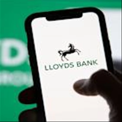 Lloyds, Lumio partner to enhance money management