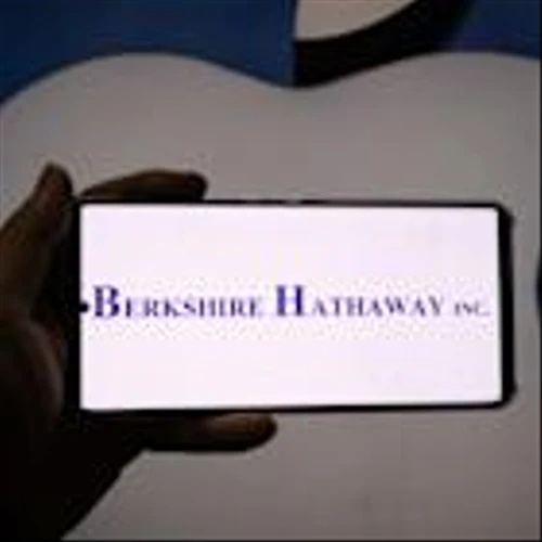 Berkshire reduces Apple stake, FDA to review Moderna vaccine