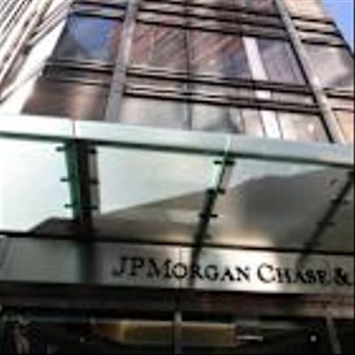 JPMorgan plans to charge fintechs for customer data, Bloomberg News reports