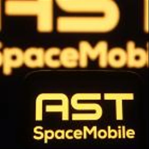 AST SpaceMobile stock jumps on FCC approval