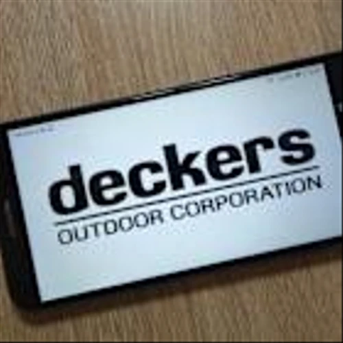 Are Wall Street Analysts Bullish on Deckers Outdoor Stock?