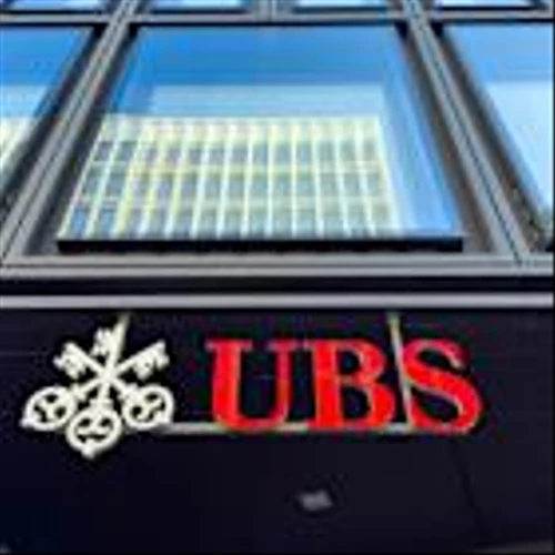 UBS shares slide 7% after analysts say Swiss capital rules put buybacks at risk