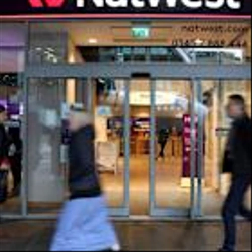 NatWest Shares Rise After Strong Customer Activity Boosts Results