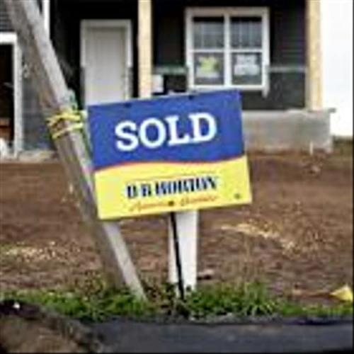 Builders FirstSource Stock and D.R. Horton Are Rising. Thank the Downbeat Jobs Report.