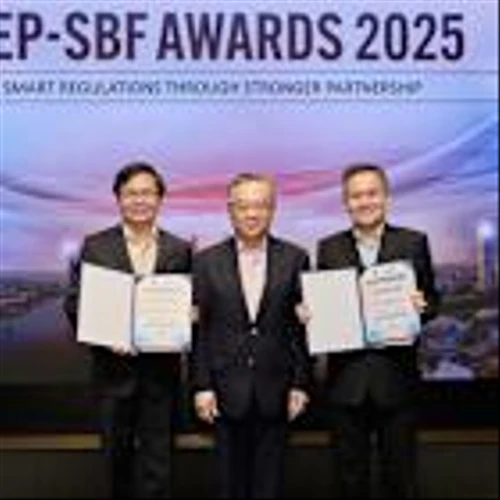 SGTraDex and IMDA Receive Pro-Enterprise Impact & Partnership Award for Interoperable Digital Documents Against Payment Trade Cooperation