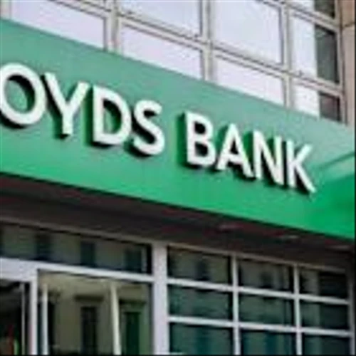 Lloyds Banking to launch AI-powered financial assistant in 2026
