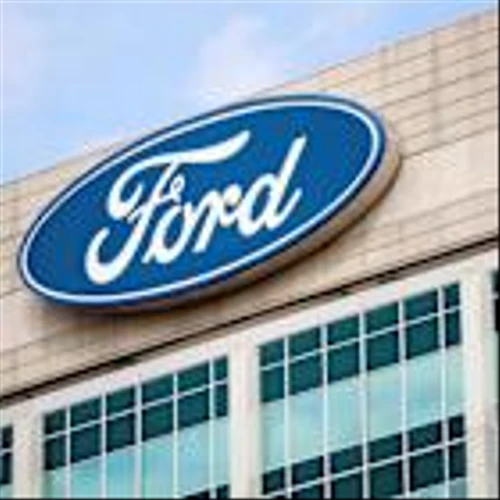 Exclusive-Ford, GM launch programs to extend use of $7,500 EV lease credit