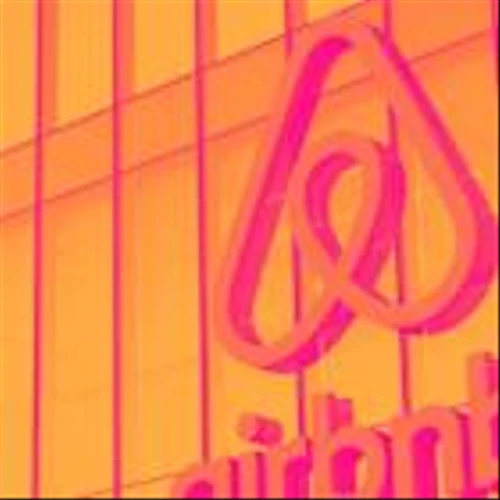 Consumer Internet Stocks Q1 Results: Benchmarking Airbnb (NASDAQ:ABNB)