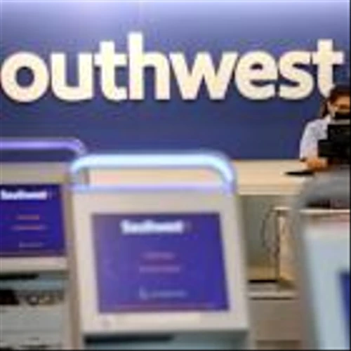 Southwest Airlines continues brand revamp with new fare bundles, perks for top-tier fliers