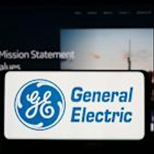 Up 77% YTD, Is GE Aerospace Stock a Buy Before October 21?