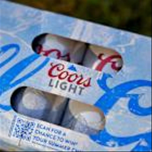Molson Coors Cuts Outlook on Weak US Beer Demand