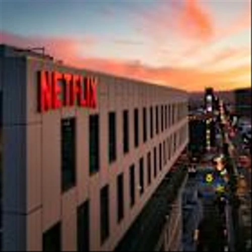 Jim Cramer on Netflix: “You’re Given a Chance to Buy a Terrific Stock at a Discount”