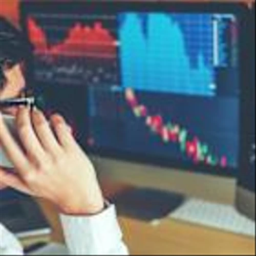 Worried About the Economy? Invest In These Quality Stocks