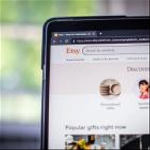 Activist Elliott Builds 13% Stake in Online Marketplace Etsy