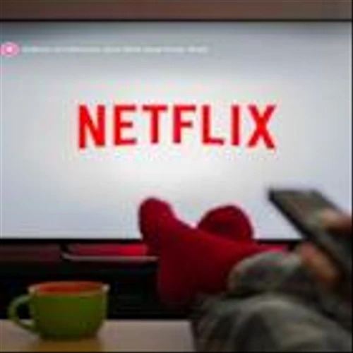 NFLX vs. PSKY: Which Streaming Giant Has Better Upside Potential?
