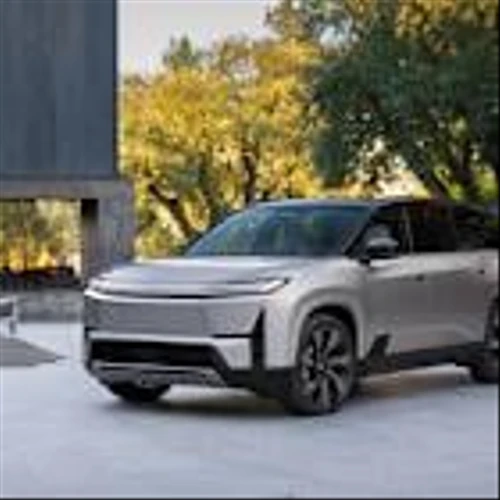 Elevated Style Meets Modern Power in the Next Generation 2027 Toyota Highlander