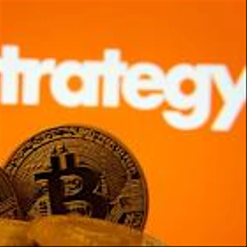 MicroStrategy Falls Below Net Asset Value Amid Crypto Crash. Should You Buy the Dip in MSTR Stock?