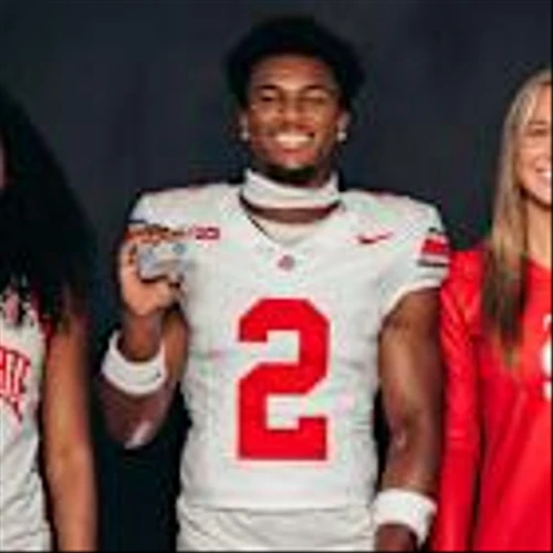 CHIPOTLE TEAMS UP WITH ELITE COLLEGE ATHLETIC PROGRAMS TO FUEL STUDENT ATHLETES WITH REAL FOOD