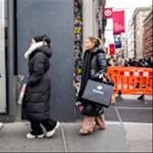 Consumer Spending Surge Sets Stage for Year-End Market Rally