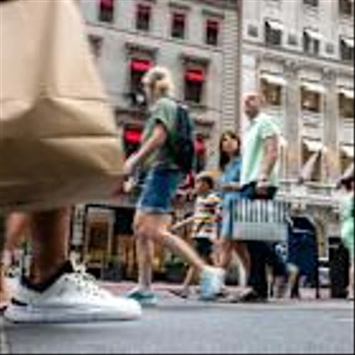 Credit-Card Users Are Cautious Now. Rate Cuts Could Open the Floodgates.