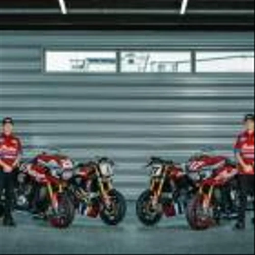 INDIAN MOTORCYCLE ANNOUNCES 2024 FACTORY RACE TEAMS, SIGNS THREE-TIME AUSTRALIAN SUPERBIKE CHAMPION TROY HERFOSS FOR ITS KING OF THE BAGGERS® & SUPER HOOLIGAN® EFFORTS