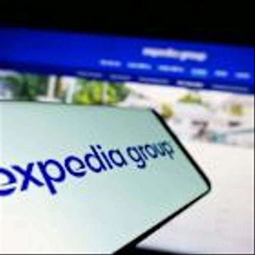 Expedia Group Stock: Is EXPE Outperforming the Consumer Cyclical Sector?