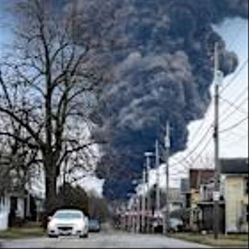 Is Norfolk Southern 'making it right' after Ohio derailment? New lawsuit adds to doubts