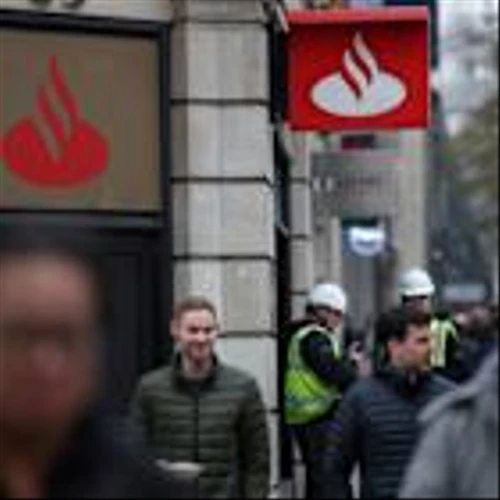 Brazilian prosecutors investigate top Santander executive