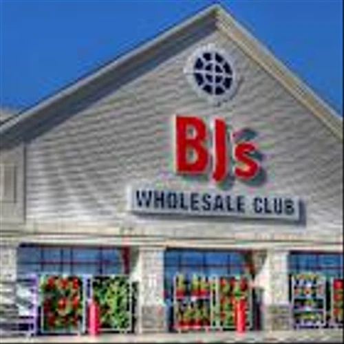 BJ's Wholesale Eyes Buy Point After Mixed Q1 Earnings