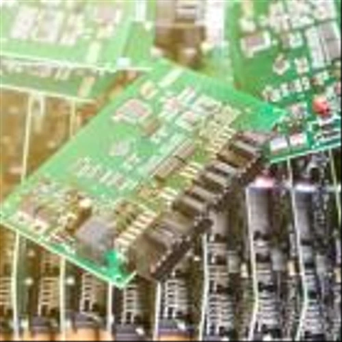 ACMR vs. AMAT: Which Semiconductor Equipment Stock Has the Edge?