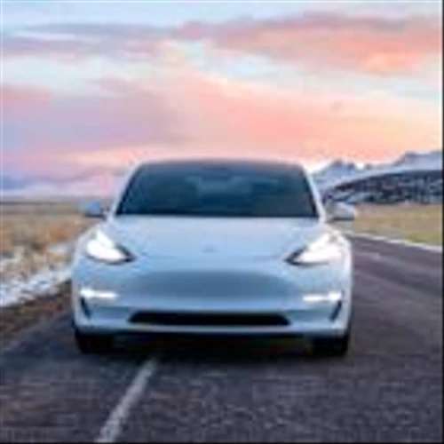 Analyst With Sell Rating on Tesla (TSLA) Says Market Got ‘Too Carried Away’ With Robotaxi, ‘Skeptical’ of Full Launch in 2026