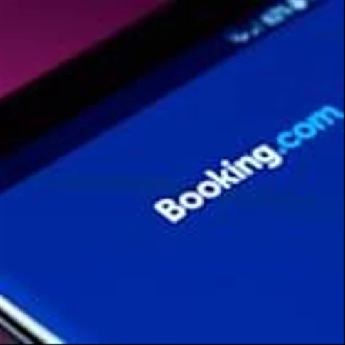 The Zacks Analyst Blog Highlights American Express, Intuitive Surgical, Booking Holdings, Daily Journal and Star Group