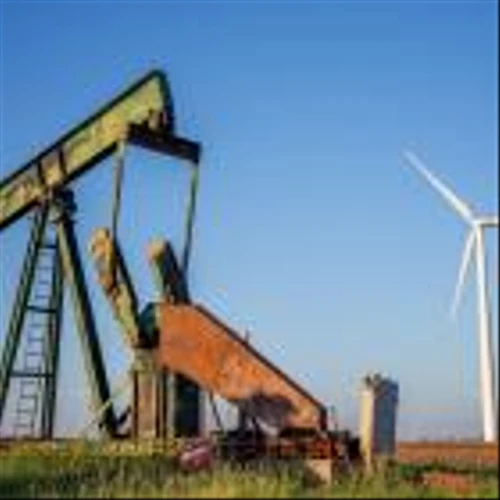 Oil Steadies as Traders Weigh Middle East Risks, China’s Outlook