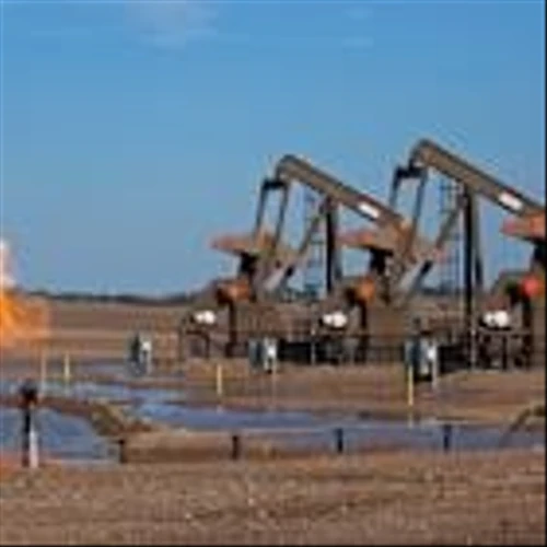 Oil Drilling Stuck Near 4-Year Lows, Thanks to Energy Policy Puzzle