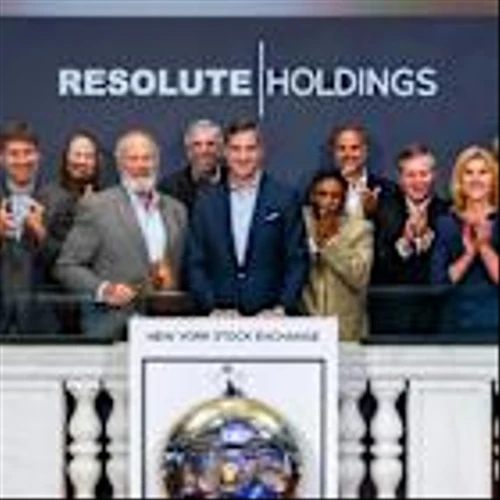 Former Honeywell CEO’s Firm Strikes Deal for Machinery Maker Husky