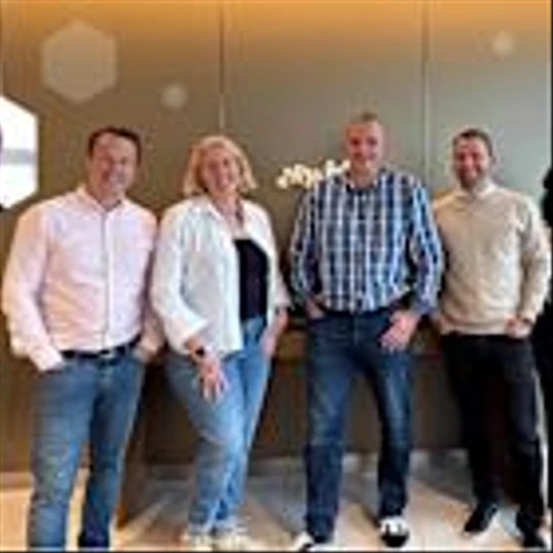 Leading Microsoft Data Transformation partner Simpson Associates secures investment to accelerate growth and enhance their Data & AI capabilities