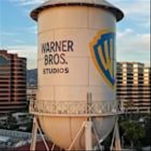 Warner Bros. Stock Slides. The Shares Are Offering a 14% Return If Paramount Deal Closes On Time.