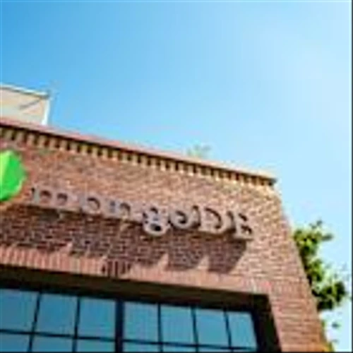 Earnings live: MongoDB stock soars on AI tailwind, Kohl's surges, Okta gains, Abercrombie & Fitch falls