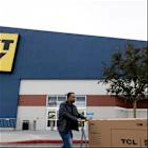 Best Buy Cuts Guidance as Tariffs Loom